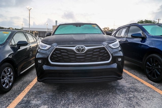 2025 Toyota Highlander LE