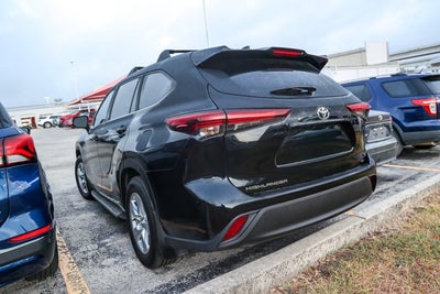 2025 Toyota Highlander LE
