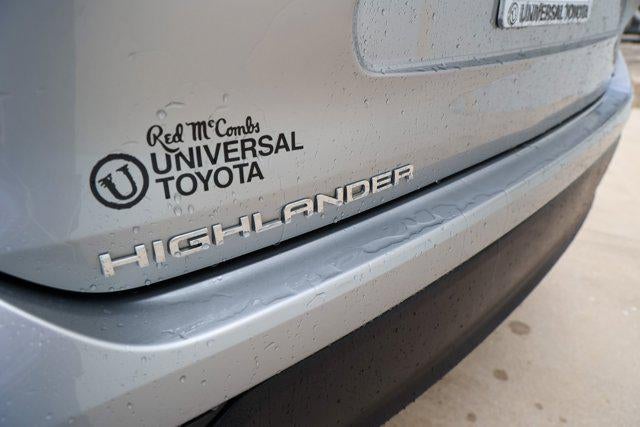 2023 Toyota Highlander LE