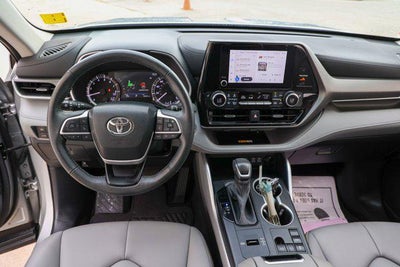 2023 Toyota Highlander LE