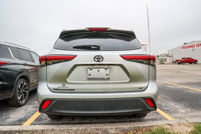 2023 Toyota Highlander LE