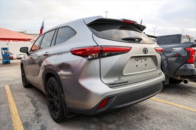 2023 Toyota Highlander LE
