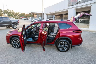 2026 Toyota Highlander XLE
