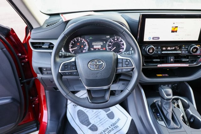 2026 Toyota Highlander XLE