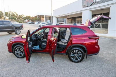 2026 Toyota Highlander XLE