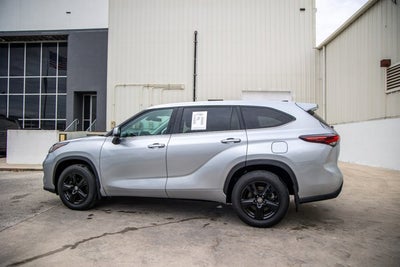 2024 Toyota HIGHLANDER LE