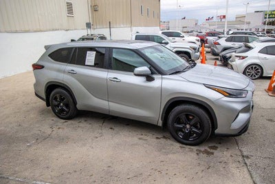 2024 Toyota HIGHLANDER LE