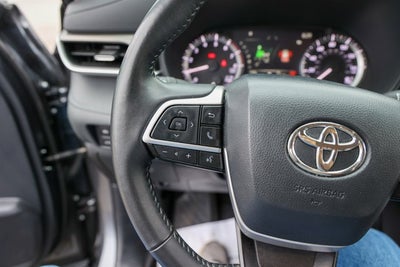 2024 Toyota HIGHLANDER LE