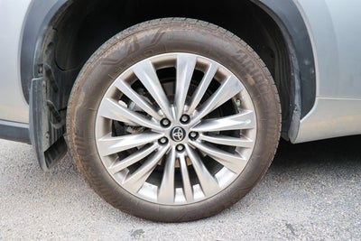 2025 Toyota Highlander Platinum
