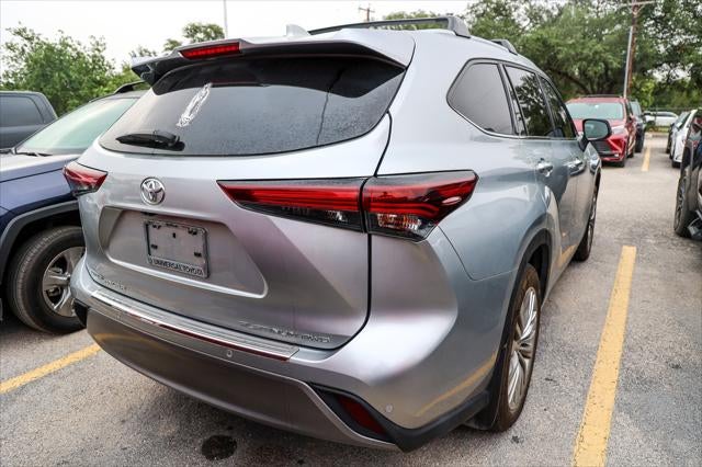 2025 Toyota Highlander Platinum