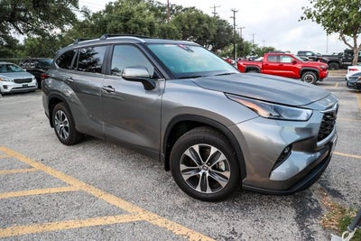 2026 Toyota Highlander XLE