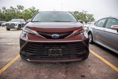 2021 Toyota SIENNA LE LE