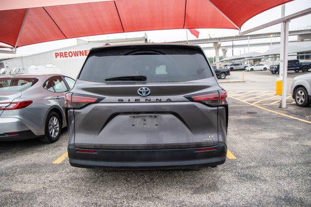 2021 Toyota SIENNA LE LE