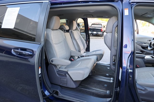 2021 Toyota SIENNA LE LE