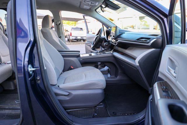 2021 Toyota SIENNA LE LE