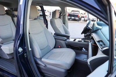 2021 Toyota SIENNA LE LE