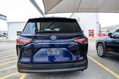 2021 Toyota SIENNA LE LE