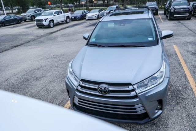 2018 Toyota Highlander SE