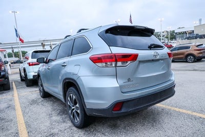 2018 Toyota Highlander SE