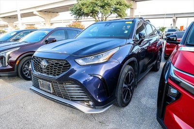 2022 Toyota Highlander XSE