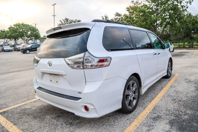 2014 Toyota Sienna SE