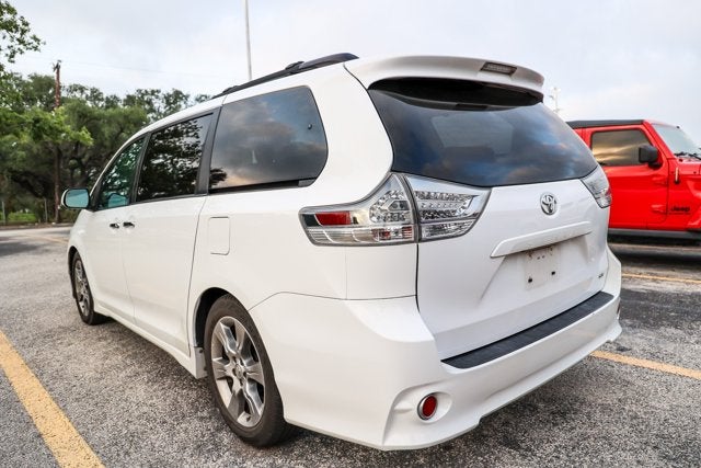 2014 Toyota Sienna SE