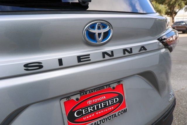 2024 Toyota Sienna XLE
