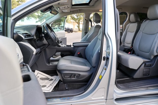 2024 Toyota Sienna XLE