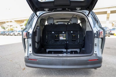 2024 Toyota Sienna XLE