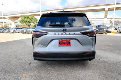 2024 Toyota Sienna XLE