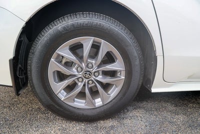 2021 Toyota Sienna XLE