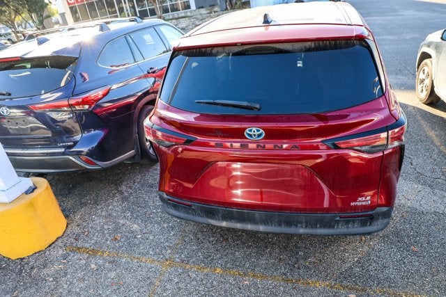 2022 Toyota SIENNA XLE XLE