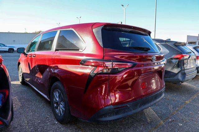 2022 Toyota SIENNA XLE XLE