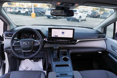 2026 Toyota Sienna XLE