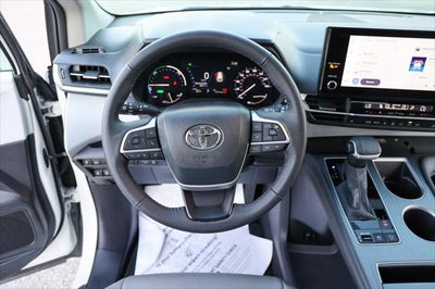 2026 Toyota Sienna XLE
