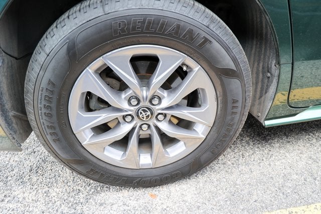 2021 Toyota Sienna XLE