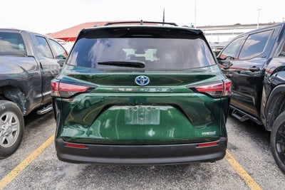 2021 Toyota Sienna XLE