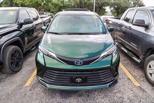 2021 Toyota Sienna XLE