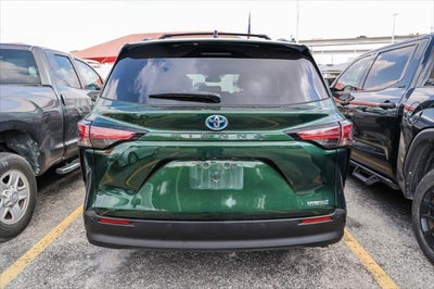 2021 Toyota Sienna XLE