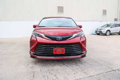 2022 Toyota SIENNA XLE XLE