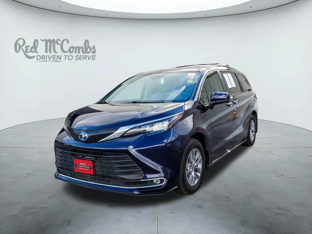 2024 Toyota Sienna XLE