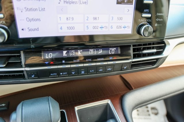 2024 Toyota Sienna XLE