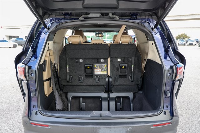 2024 Toyota Sienna XLE