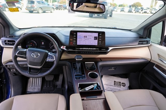 2024 Toyota Sienna XLE