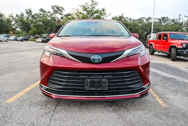 2021 Toyota Sienna XLE