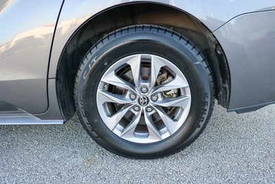 2022 Toyota Sienna XLE
