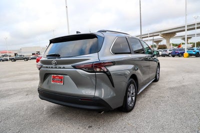 2026 Toyota Sienna XLE