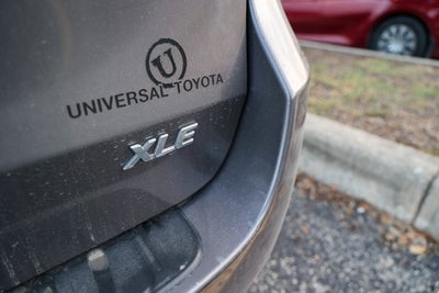 2017 Toyota Sienna XLE