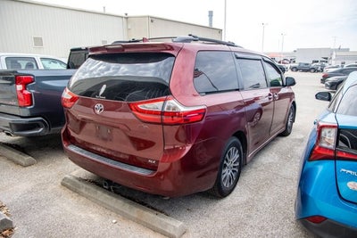 2018 Toyota SIENNA XLE PREM Limited