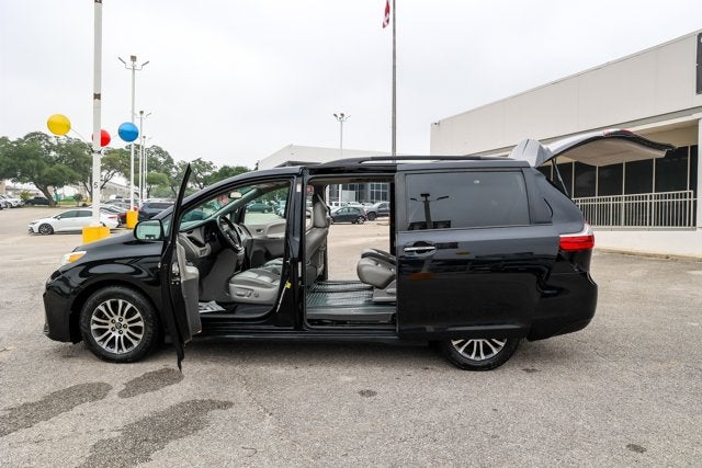2019 Toyota SIENNA XLE 3.5L XLE